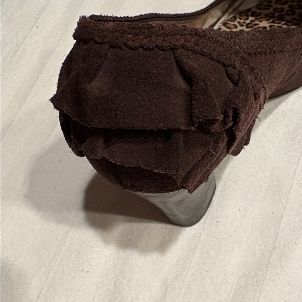 American Eagle Outfitters Suede Leather Heels - Picture 9 of 9